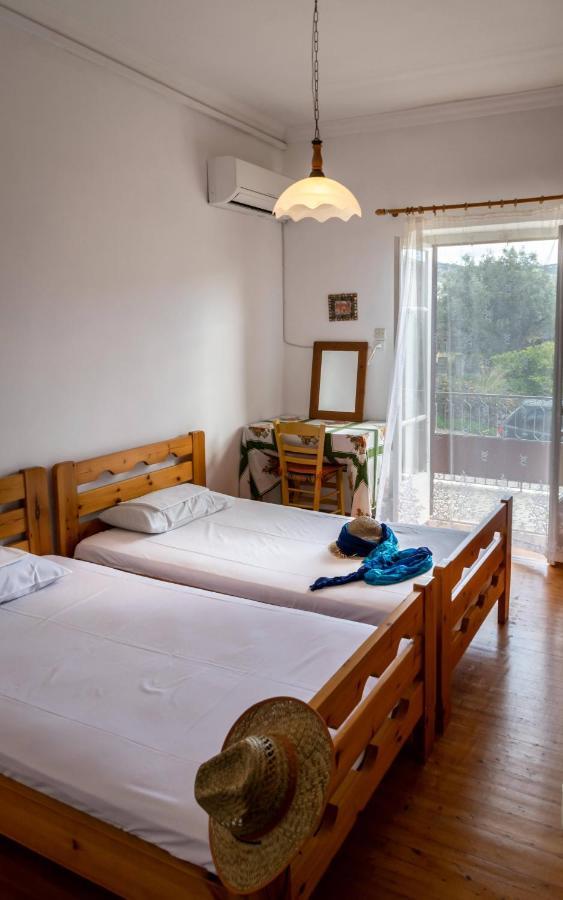 Chrysanthi Apartments Kardamyli Extérieur photo