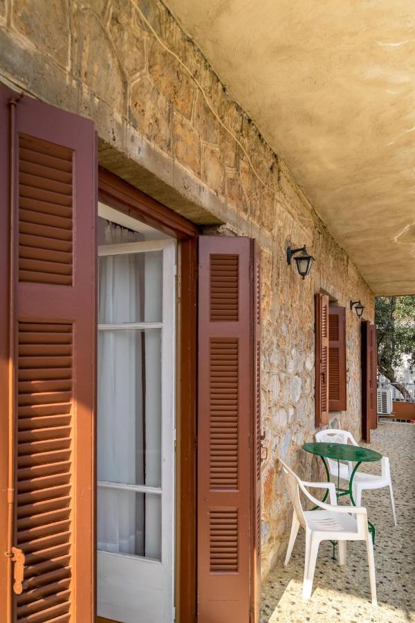 Chrysanthi Apartments Kardamyli Extérieur photo