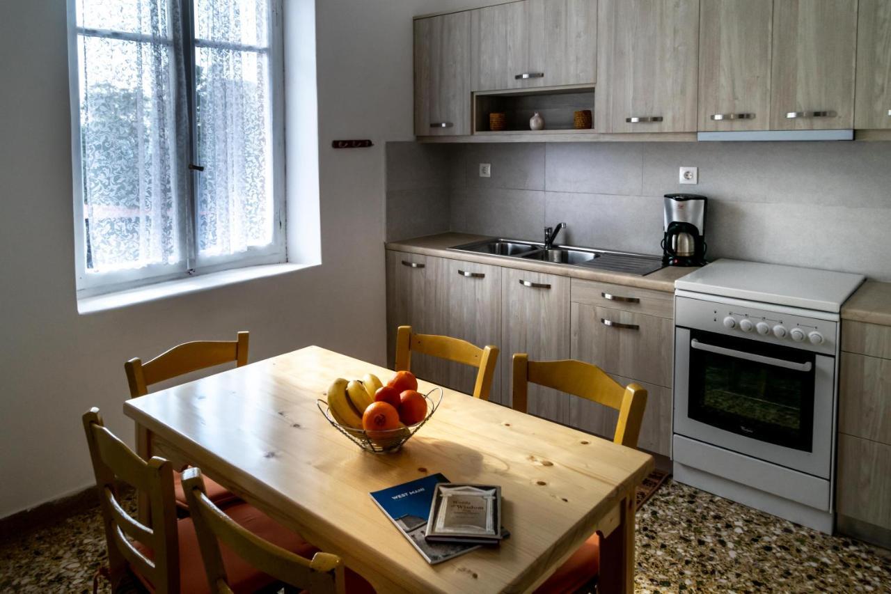 Chrysanthi Apartments Kardamyli Extérieur photo